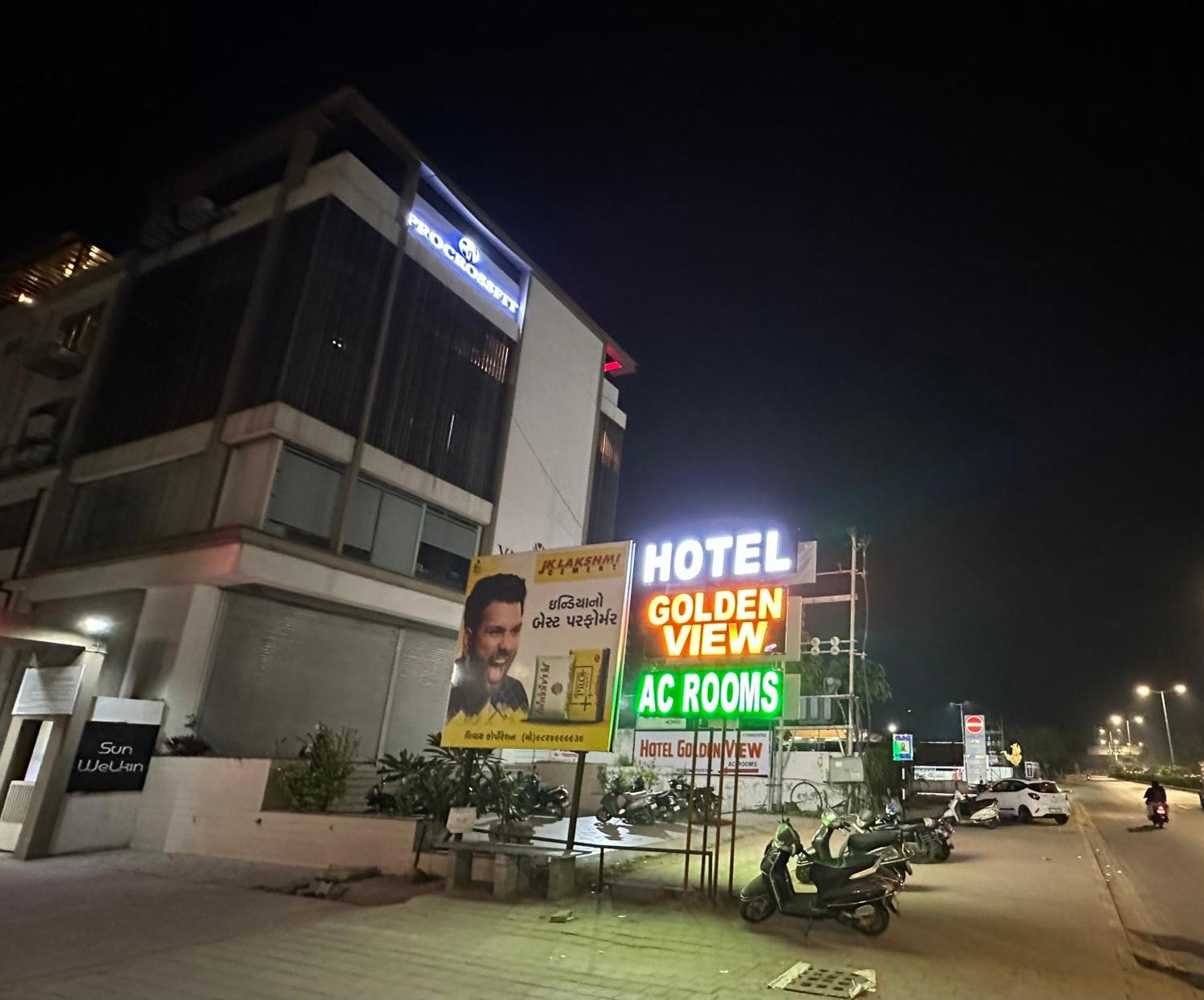 Hotel Golden View Vadodara Kültér fotó