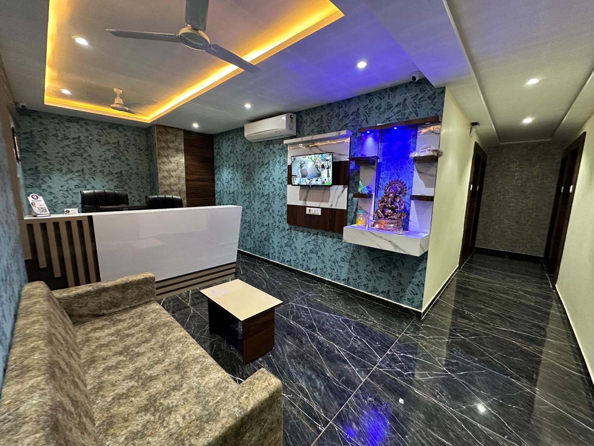 Hotel Golden View Vadodara Kültér fotó